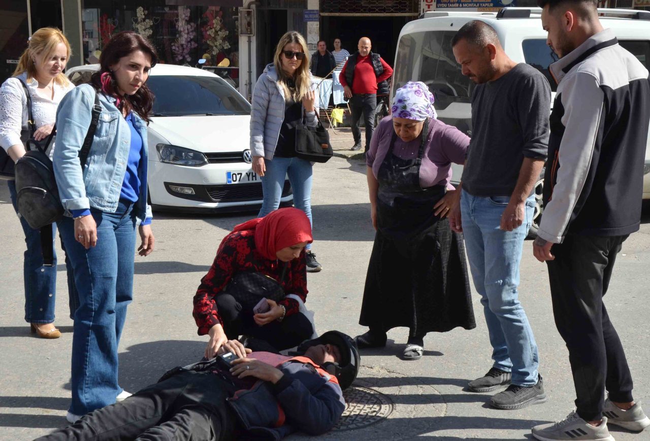  Serik ilçesinde motosikletli 2 kuryenin karıştığı kazada 1 kişi yaralandı.